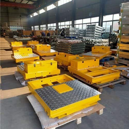 solar powered light tower trailers for road safety