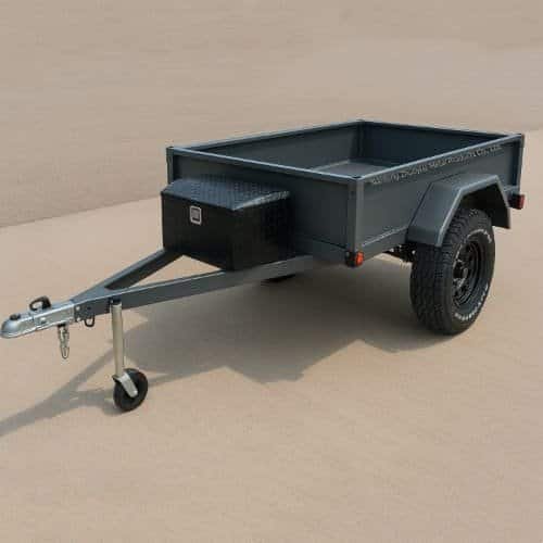 Versatile utility trailer for hauling equipment, tools, and cargo